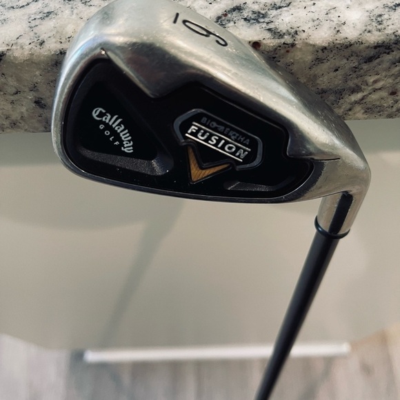 Callaway Big Bertha Fusion 6 Iron Graphite Shaft RCH 45i Ladies 37 inches  RH - Picture 1 of 5